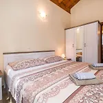 Vakantiehuis Ferienvilla Roko Mit Beheiztem Pool By Interhome