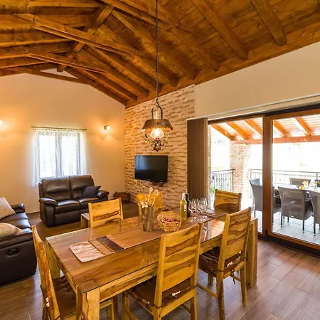 Ferienvilla Roko Mit Beheiztem Pool By Interhome Дом отдыха *
