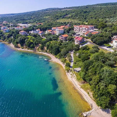 Ferienvilla Roko Mit Beheiztem Pool By Interhome