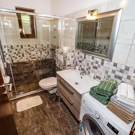 Ferienvilla Roko Mit Beheiztem Pool By Interhome *