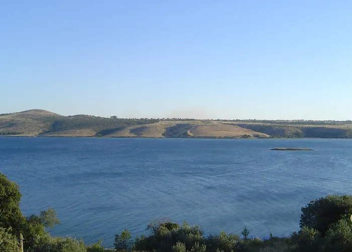 Ferienvilla Roko Mit Beheiztem Pool By Interhome *