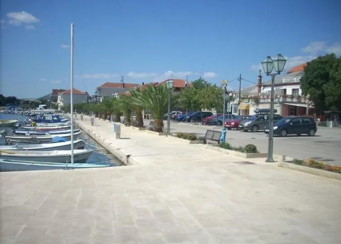 Ferienhaus Ferienvilla Roko Mit Beheiztem Pool By Interhome