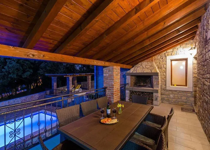 Ferienvilla Roko Mit Beheiztem Pool By Interhome * Поседарье