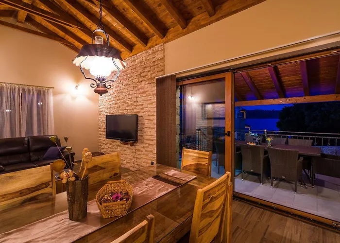 Ferienvilla Roko Mit Beheiztem Pool By Interhome Поседарье